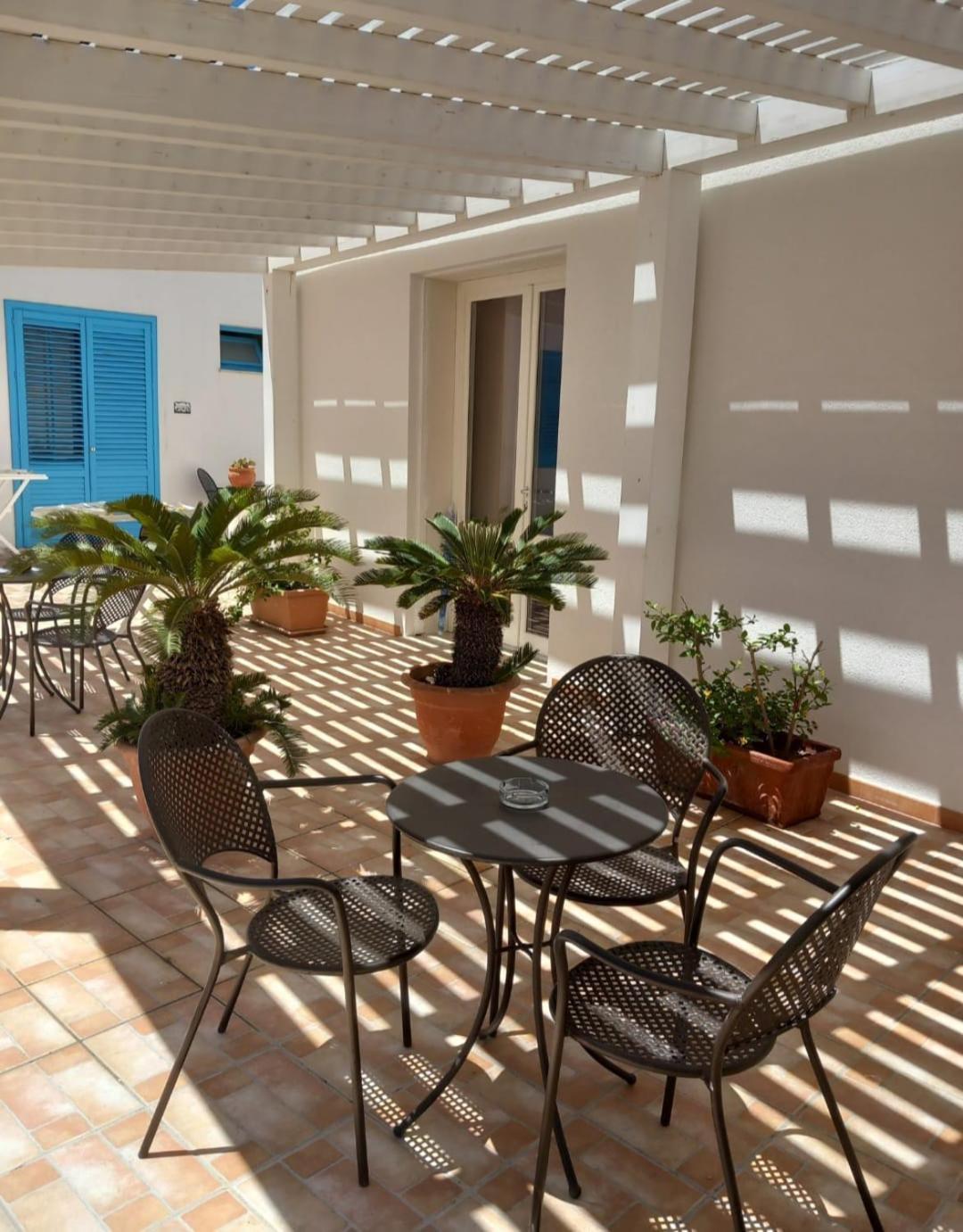 Blu Vacanze Residence Favignana Bagian luar foto