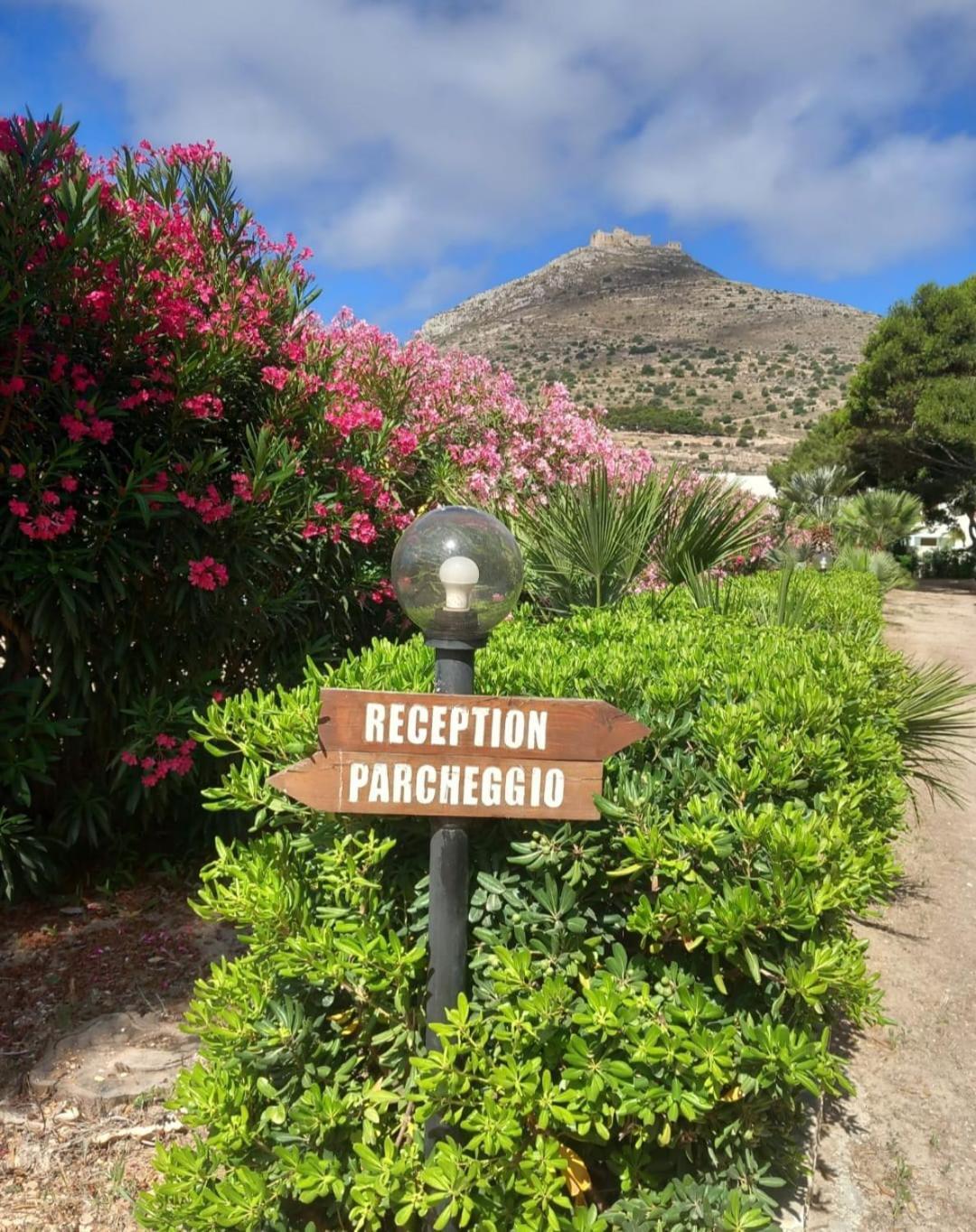 Blu Vacanze Residence Favignana Bagian luar foto
