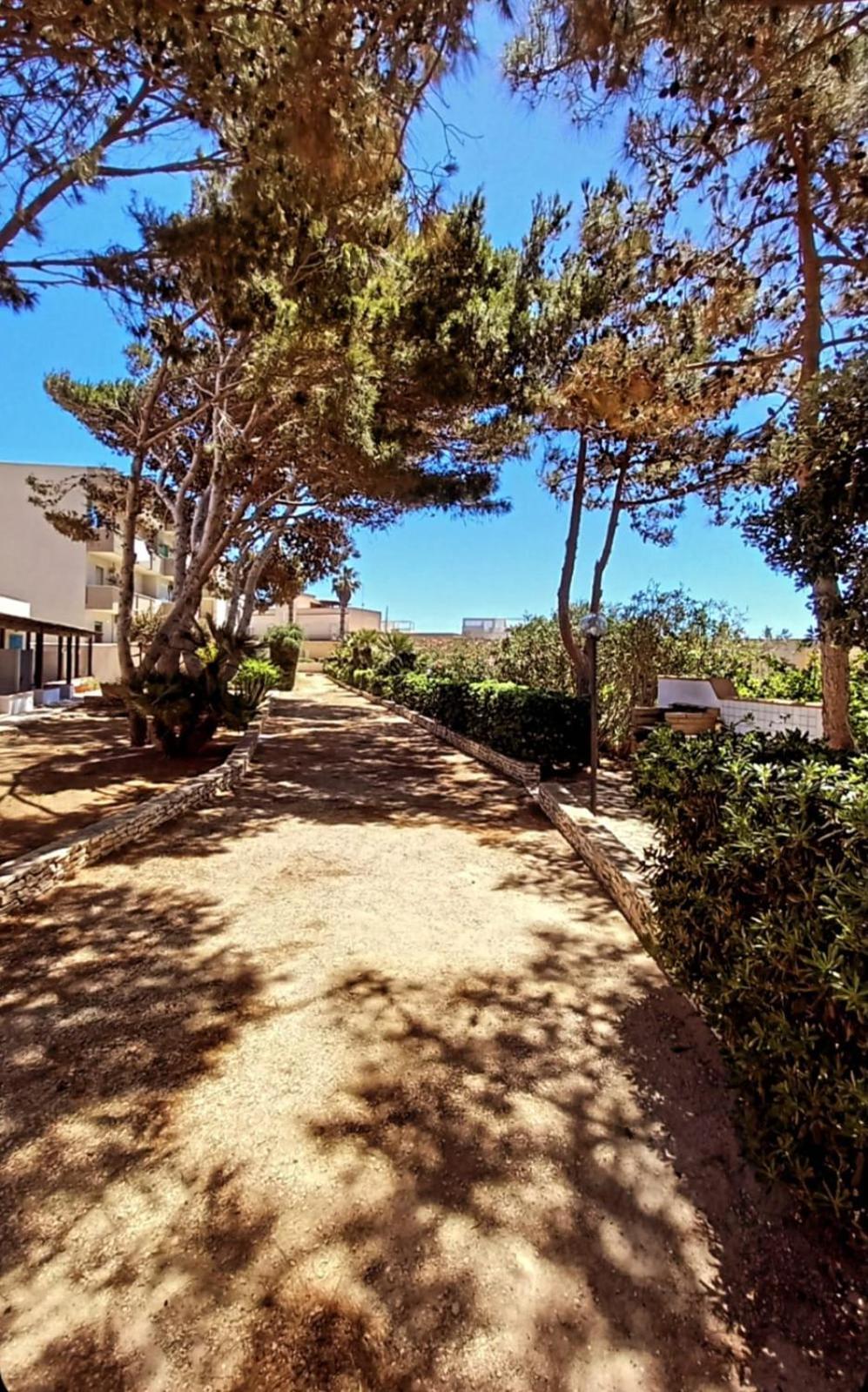 Blu Vacanze Residence Favignana Bagian luar foto